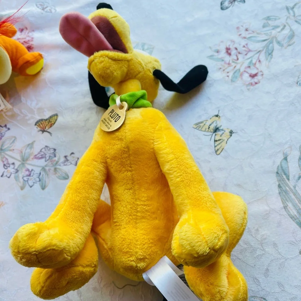 Disney 12” Pluto plush yellow